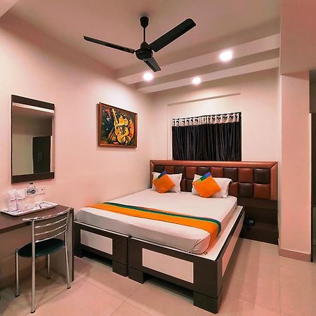 Hotel Steam โกลกาตา ภายนอก รูปภาพ