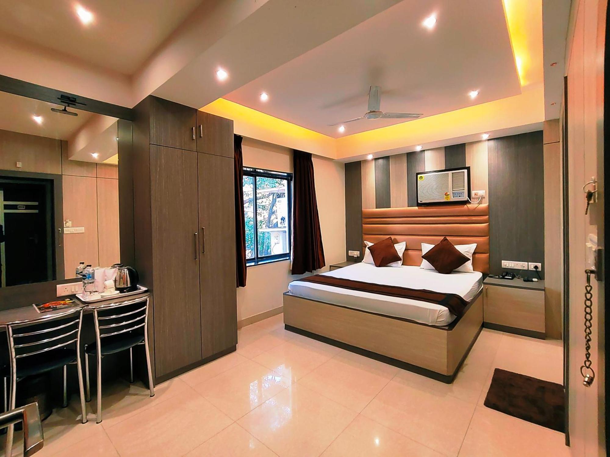 Hotel Steam โกลกาตา ภายนอก รูปภาพ